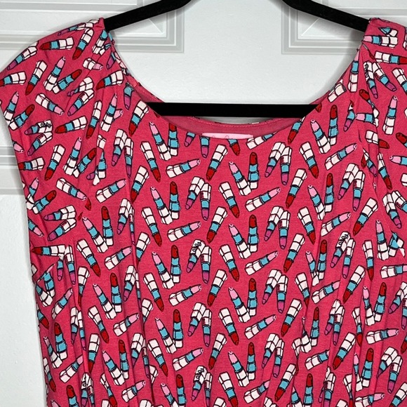 Lilly Pulitzer Laney Kissy Dress Size Medium Lipstick Pattern Pink Blue‎ - Picture 3 of 9